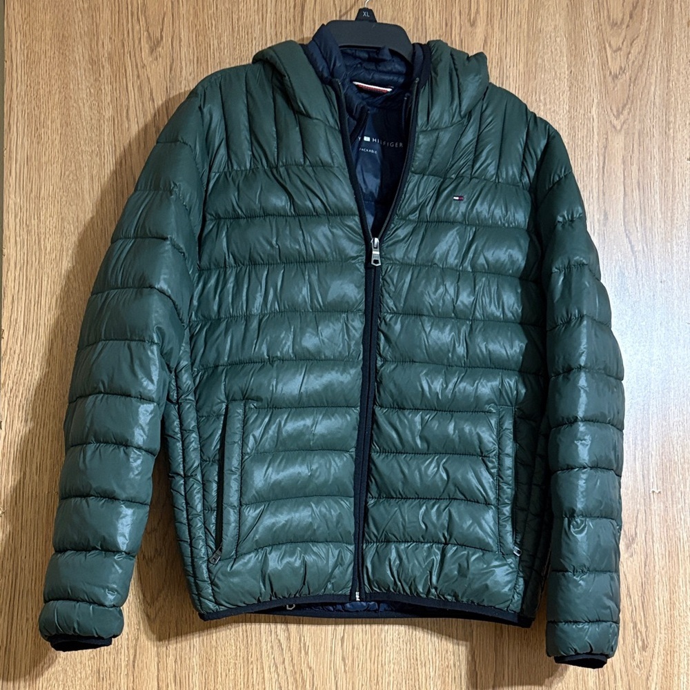 Tommy Hilfiger Olive Puffer Jacket for Men - Picture 3 of 14